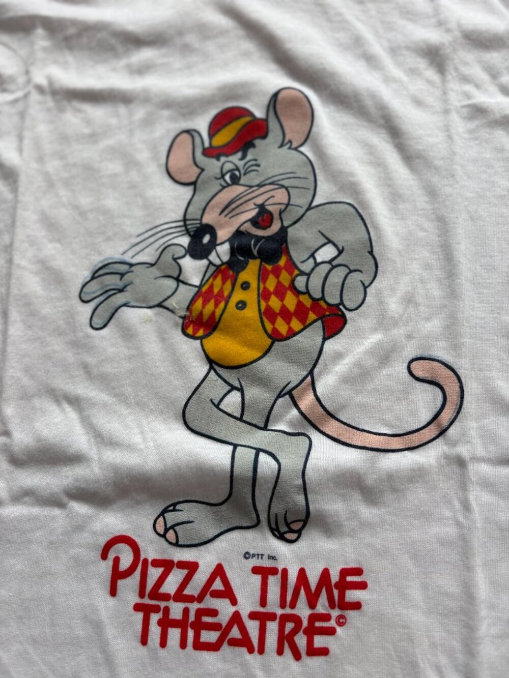 VINTAGE Chuck E Cheese Ringer TShirt size XL PIZZA TIME THEATRE single stitch